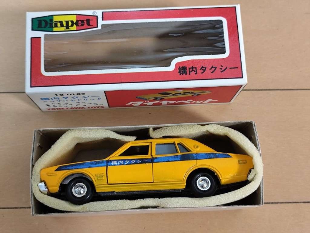 Yonezawa Diapet 12-0103 Nissan Cedric Taxi Yellow Collector\'s