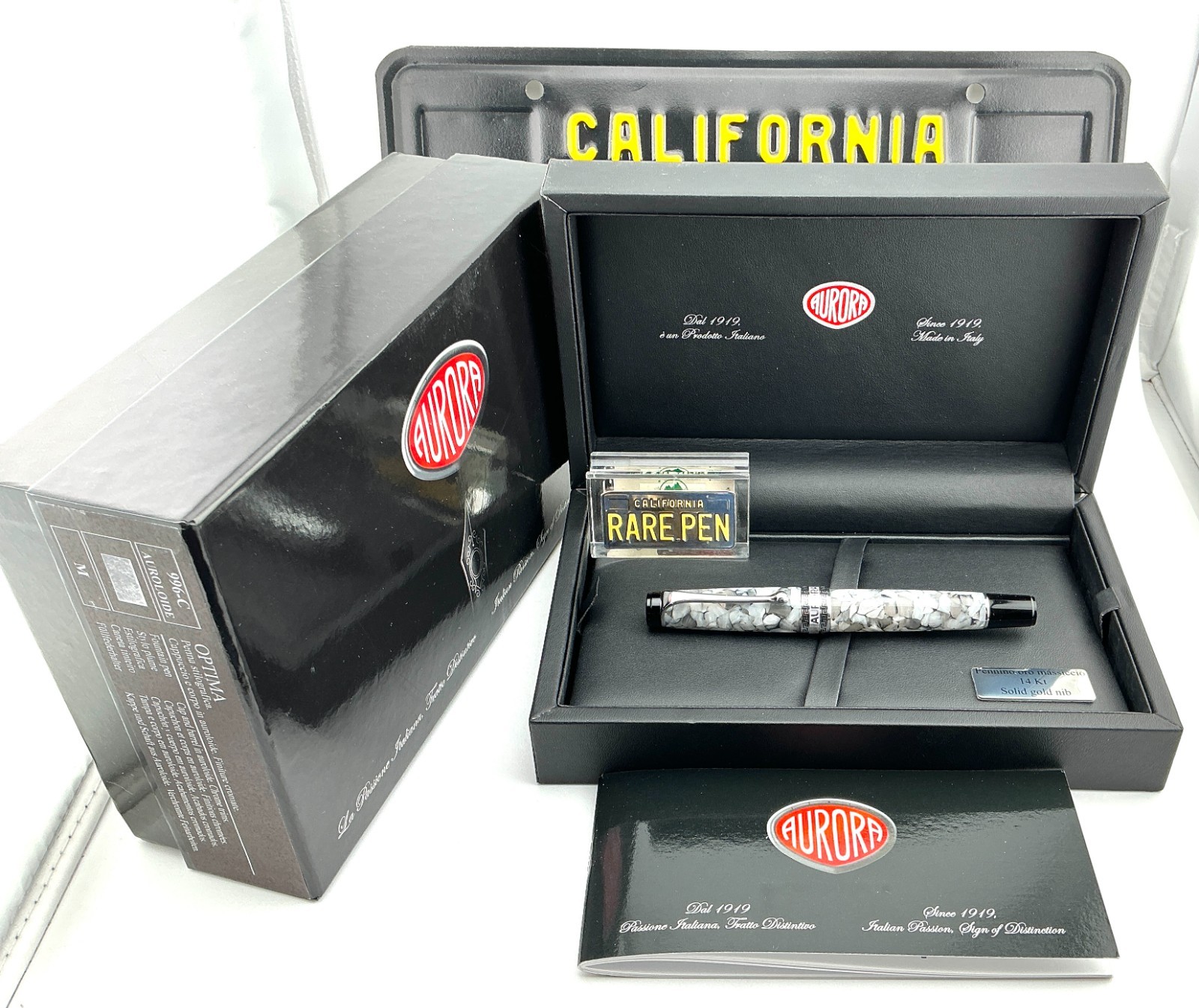 AURORA OPTIMA Marble Gray  Auroloid Fountain Pen  18K Med nib  NEW