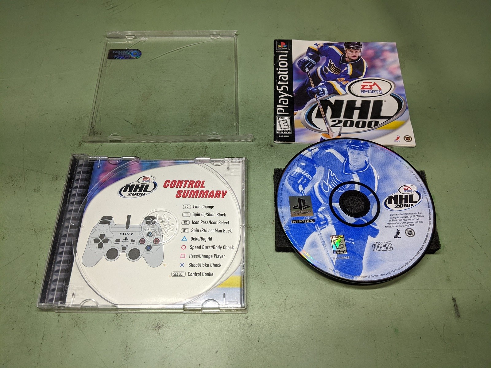 NHL 2000 Sony PlayStation 1 Complete in Box