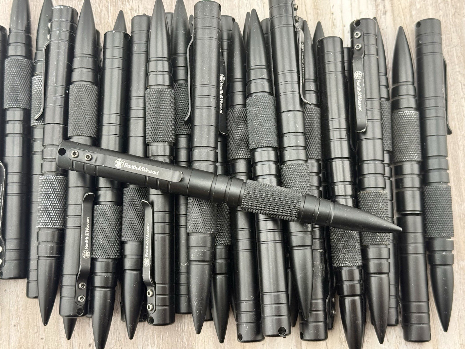Smith & Wesson SWPENMPBK M&P Tactical Pen Self Defense EDC (Single)