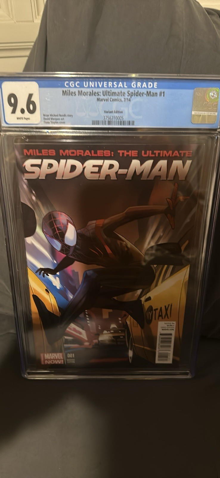 Miles Morales Ultimate Spider-Man #1 (2014) CGC 9.6 , 1st Print Staples Variant 
