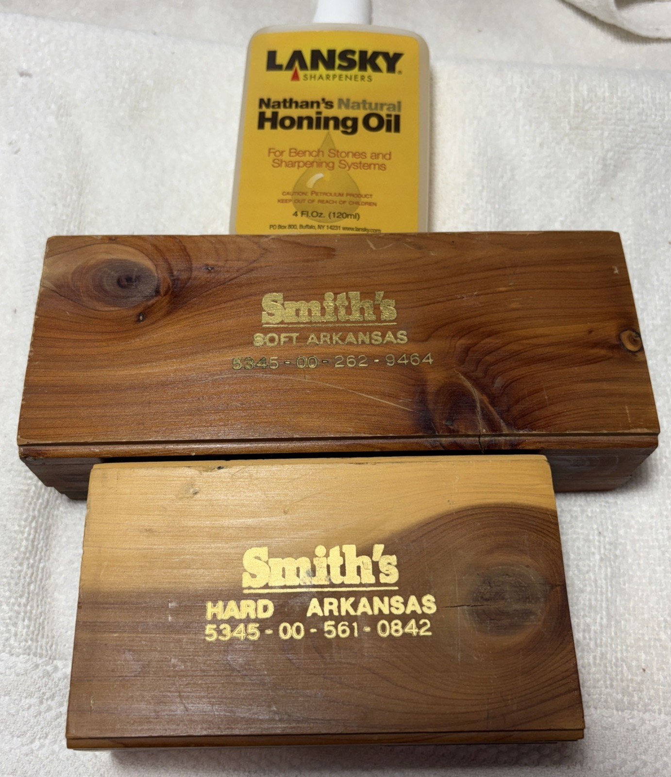 Vintage Smith's Arkansas Oilstone Sharpening Stone Set 2 Hard & Soft Cedar Wood
