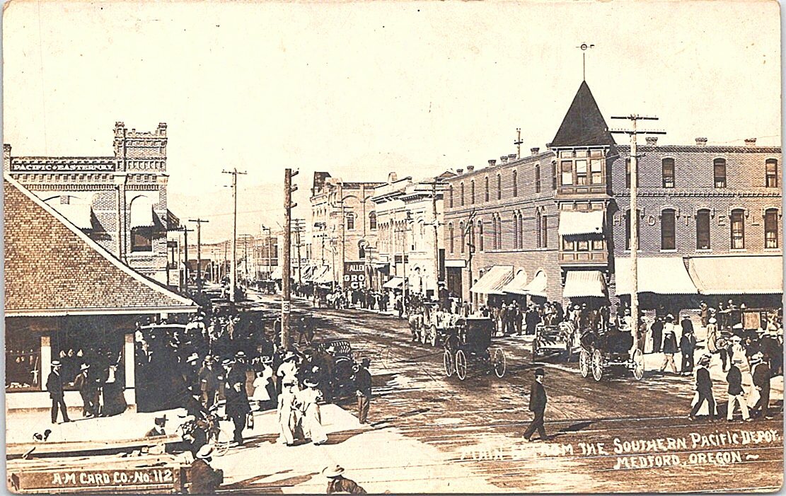 RPPC Medford Oregon Business District Busy Street View early 1909
