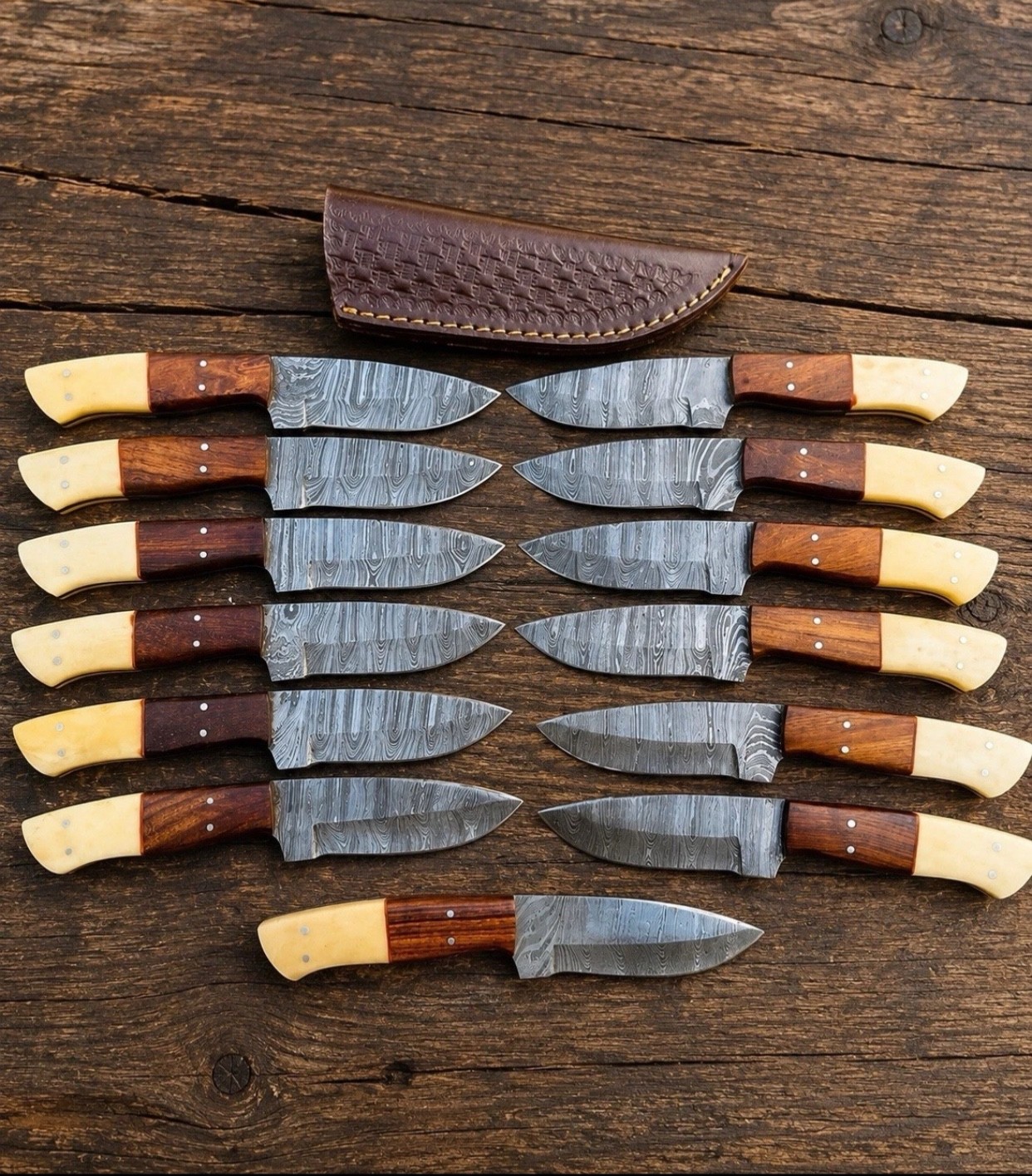 Lot of 20 pcs 8in Handmade Damascus Steel Skinner Knife with Sheaths Bone Handle
