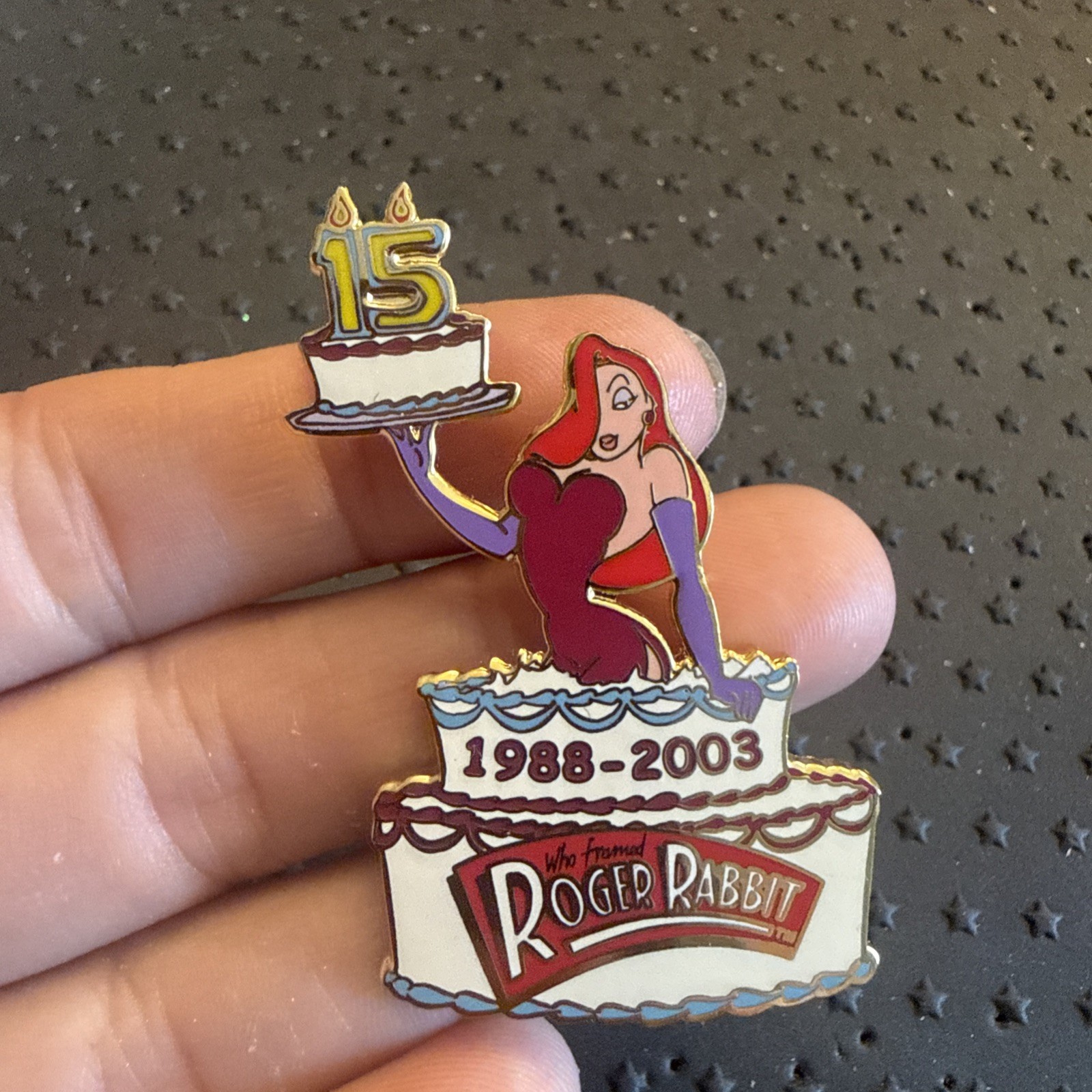 LE 2000  Jessica Rabbit - Who Framed Roger Rabbit\'s 15th Anniversary Pin 22331