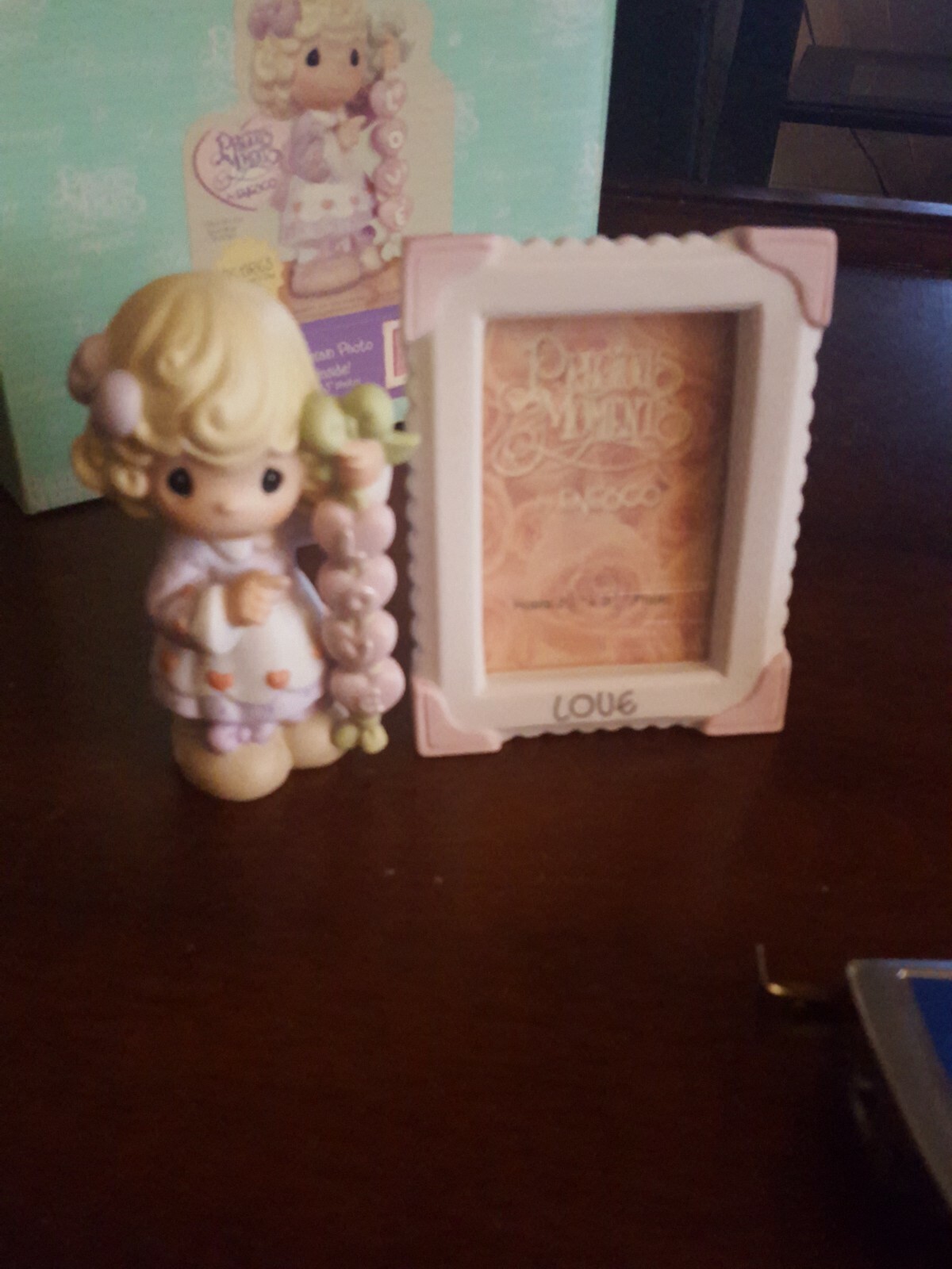 Precious Moments-Mother/Love-How Do You Spell Mom-Retired 2004