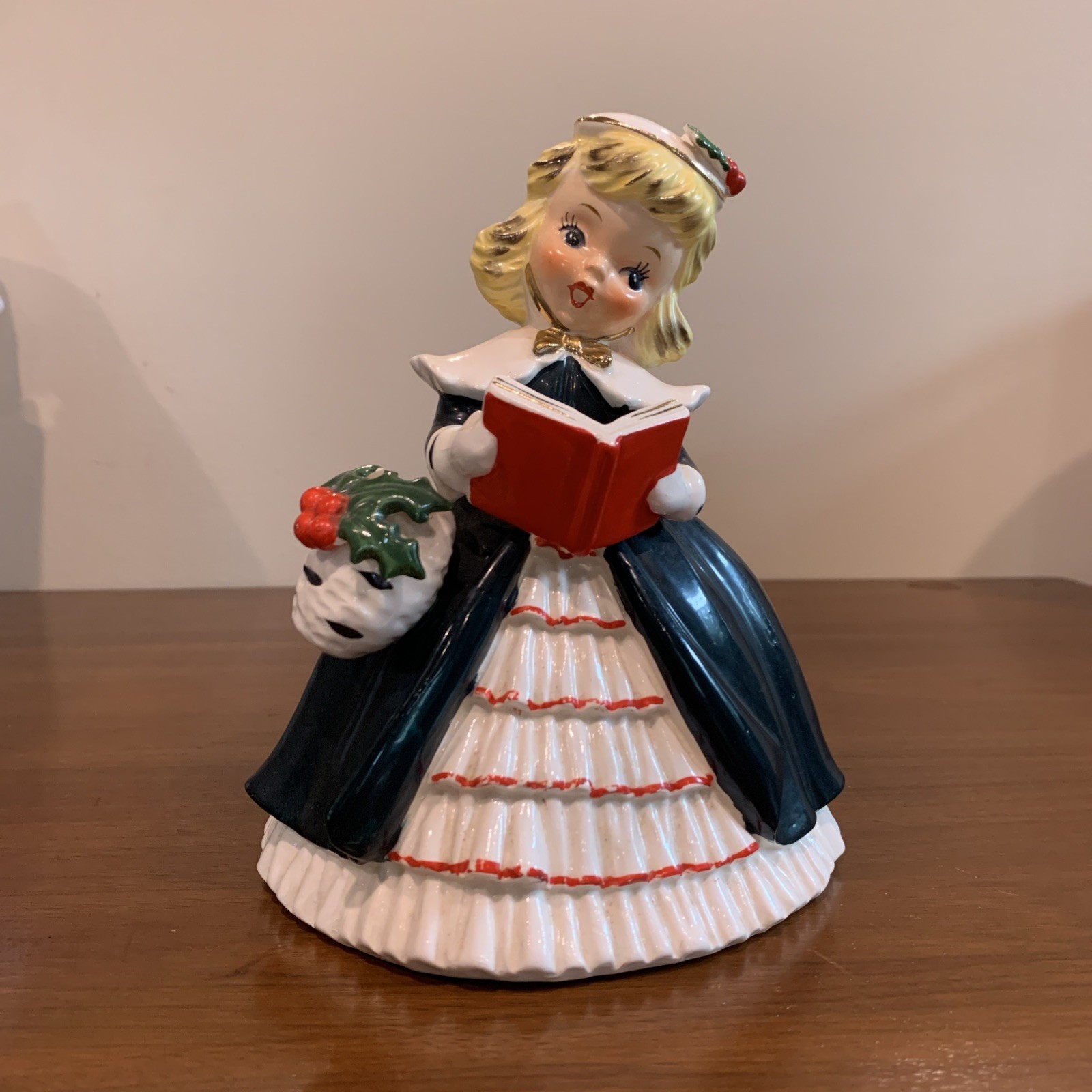 7” Napco 1956 Christmas Girl Caroler Planter AX2193B Ceramic Japan Very Cute