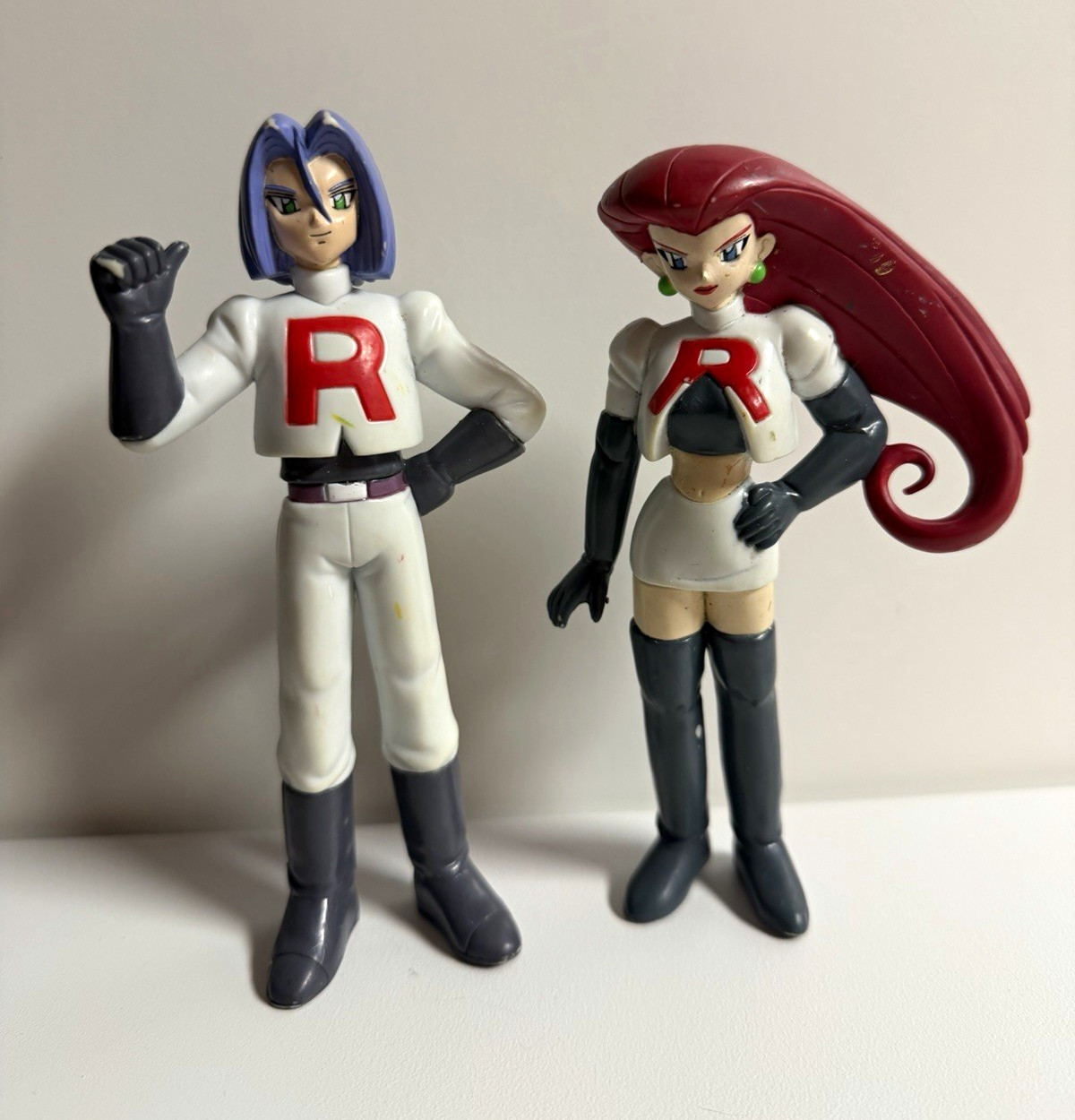 Pokémon TOMY Vintage Plastic Figurines - Team Rocket Jessie & James 1998