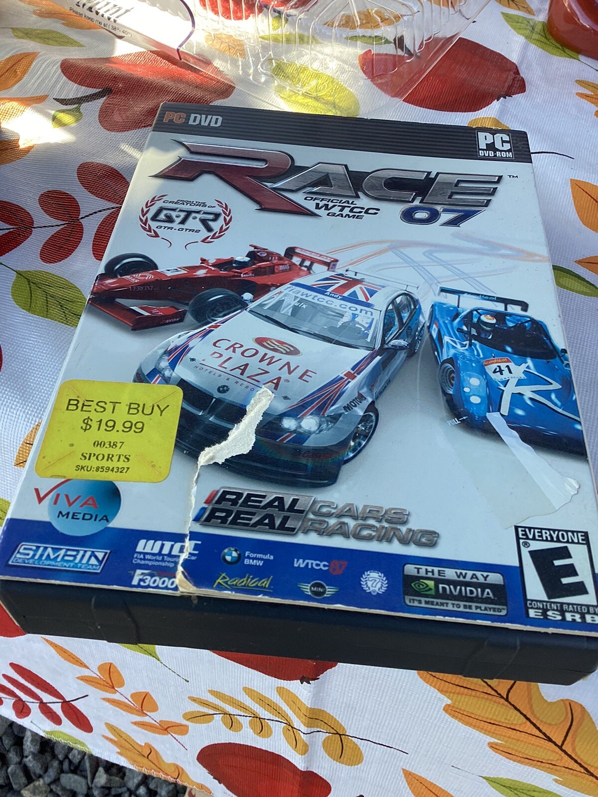 Race 07 the Official WTCC PC game - 2007 DVD car auto racing video game