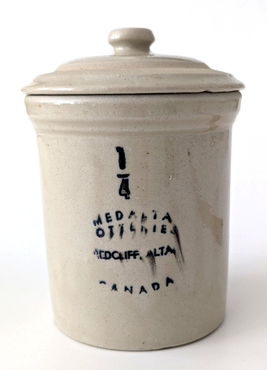 Vintage Medalta Pottery 1/4 Gallon Crock with Lid - Redcliff Alberta Stoneware -