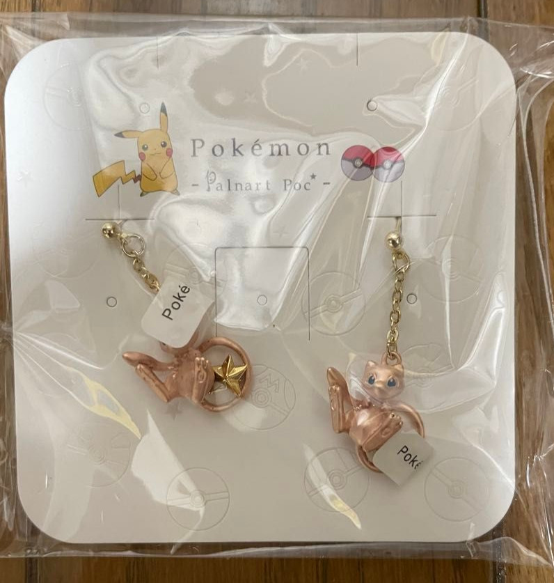 Palnart Poc Pokemon Mew Earrings Official Limited Edition Collectible Japan