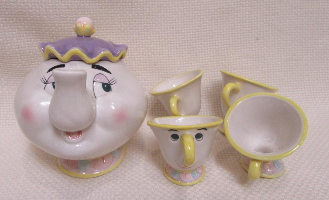 Disney Beauty and the Beast Toy China Tea Set 6 pc. Mrs. Potts and Chip