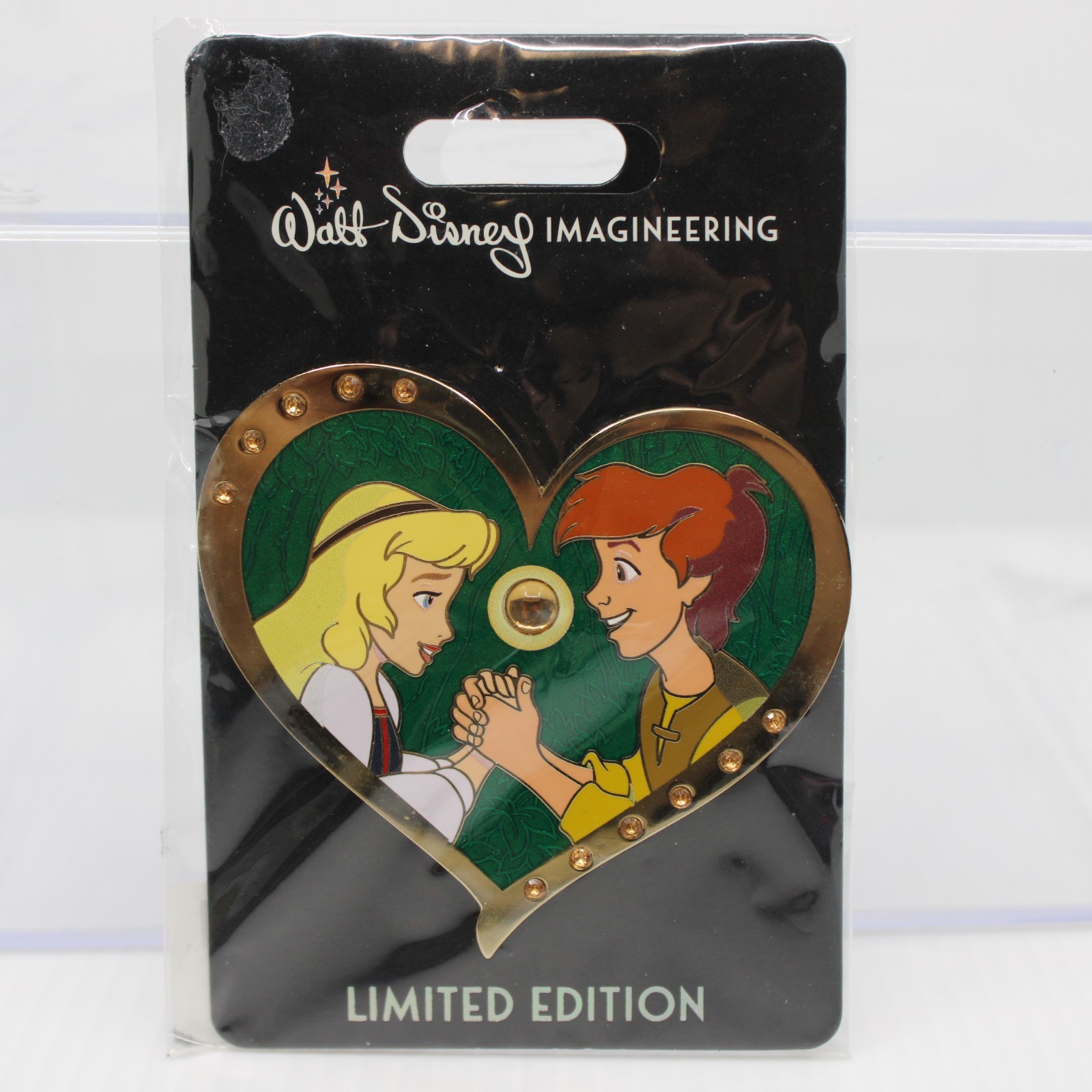 B4 Disney WDI MOG LE Pin Valentine's Day Gem Heart Black Cauldron Taran Elionwy