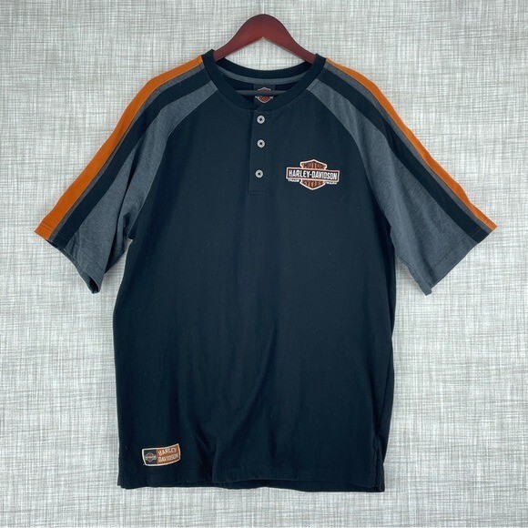 Harley Davidson Mens Size L short sleeve shirt wisconsin Dells embroidered 2851