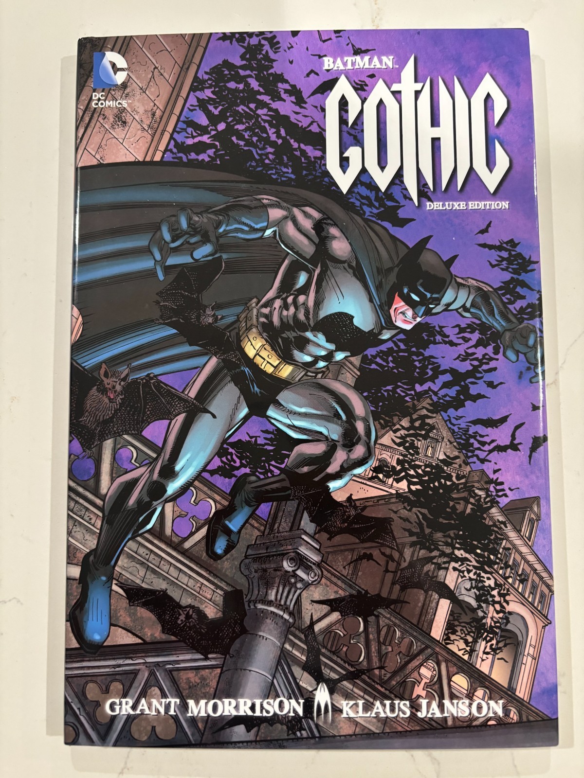 Batman Gothic Deluxe Edition (Morrison, Janson)