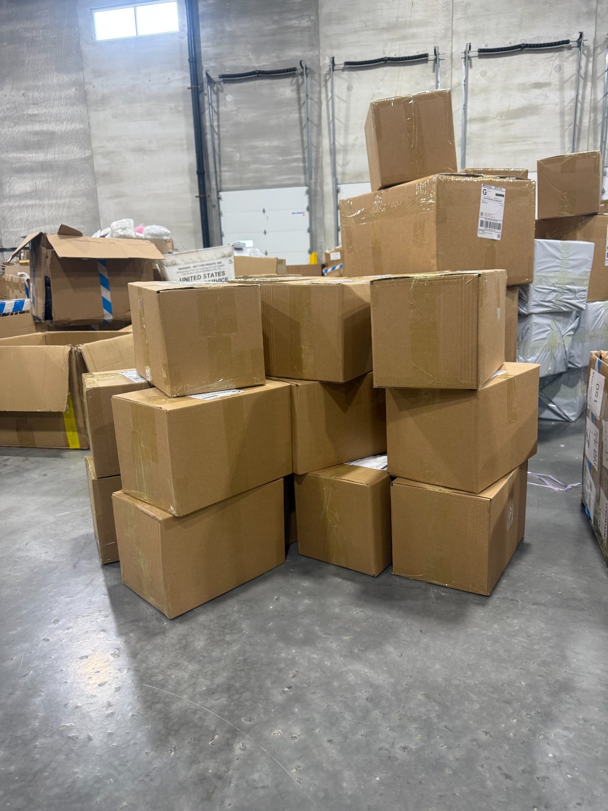 Unclaimed Mail Mystery Box - 10 Undelivered Package - No Return Mail-Overstock