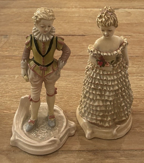 Antique Vintage Pair Chalkware Figurines Boy Girl Woman rococo southern belle 