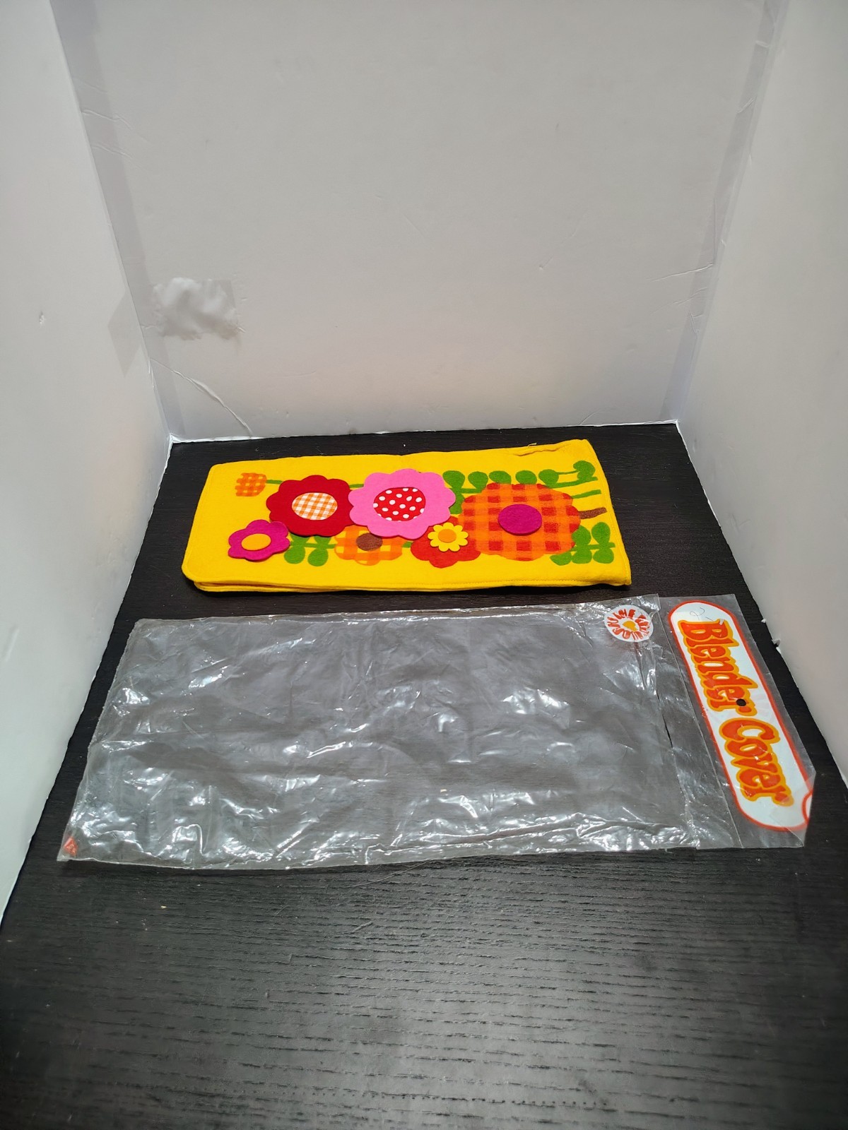 Vintage 70\'s Flower Power Mod Blender Cover W/Packaging