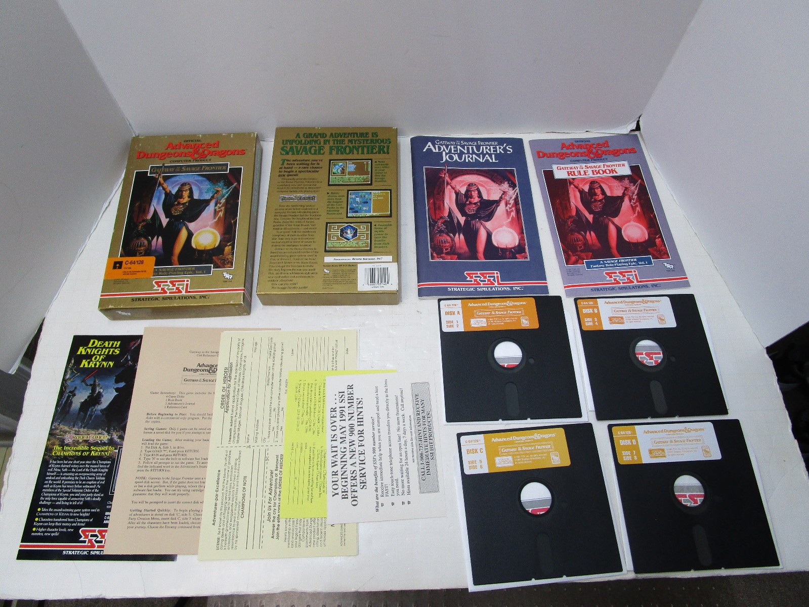 GATEWAY TO THE SAVAGE FRONTIER FOR COMMODORE 64 128 BY SSI TESTED/WORKIN LR3 🕹️