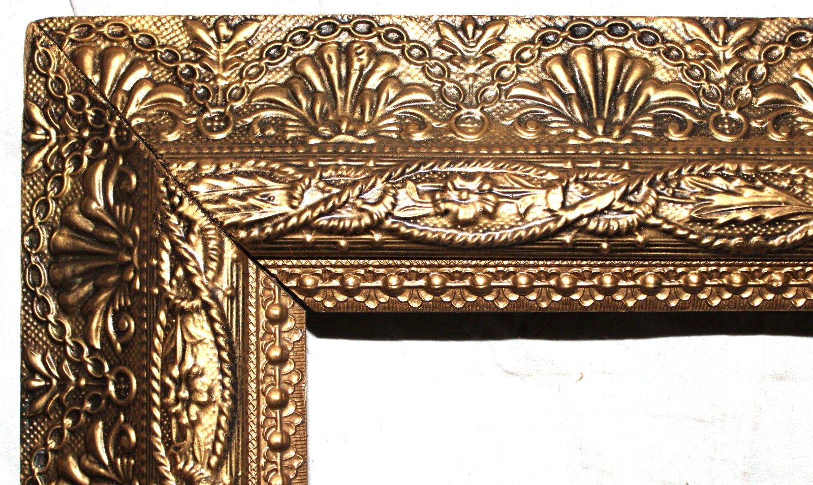 ANTIQUE FITS 16 X 20