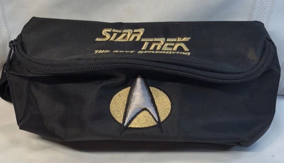 Star Trex The Next Generation Vintage Embroidered Fanny Pack New With Tags