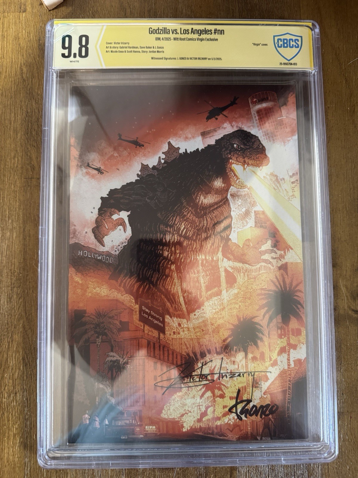 Godzilla Vs Los Angeles Excl Virgin Lmt 500 CBCS 9.8 2x signed Irizarry & Gonzo 