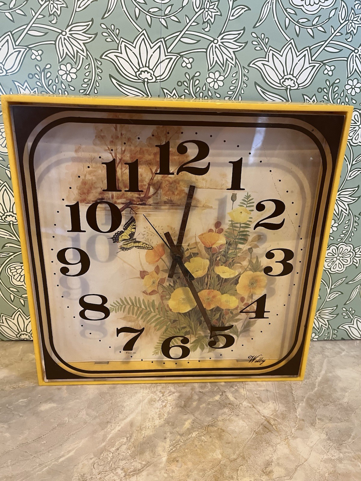 Vintage 1970s WELBY Kitchen WALL CLOCK Mustard YELLOW Butterfly Shadow Box