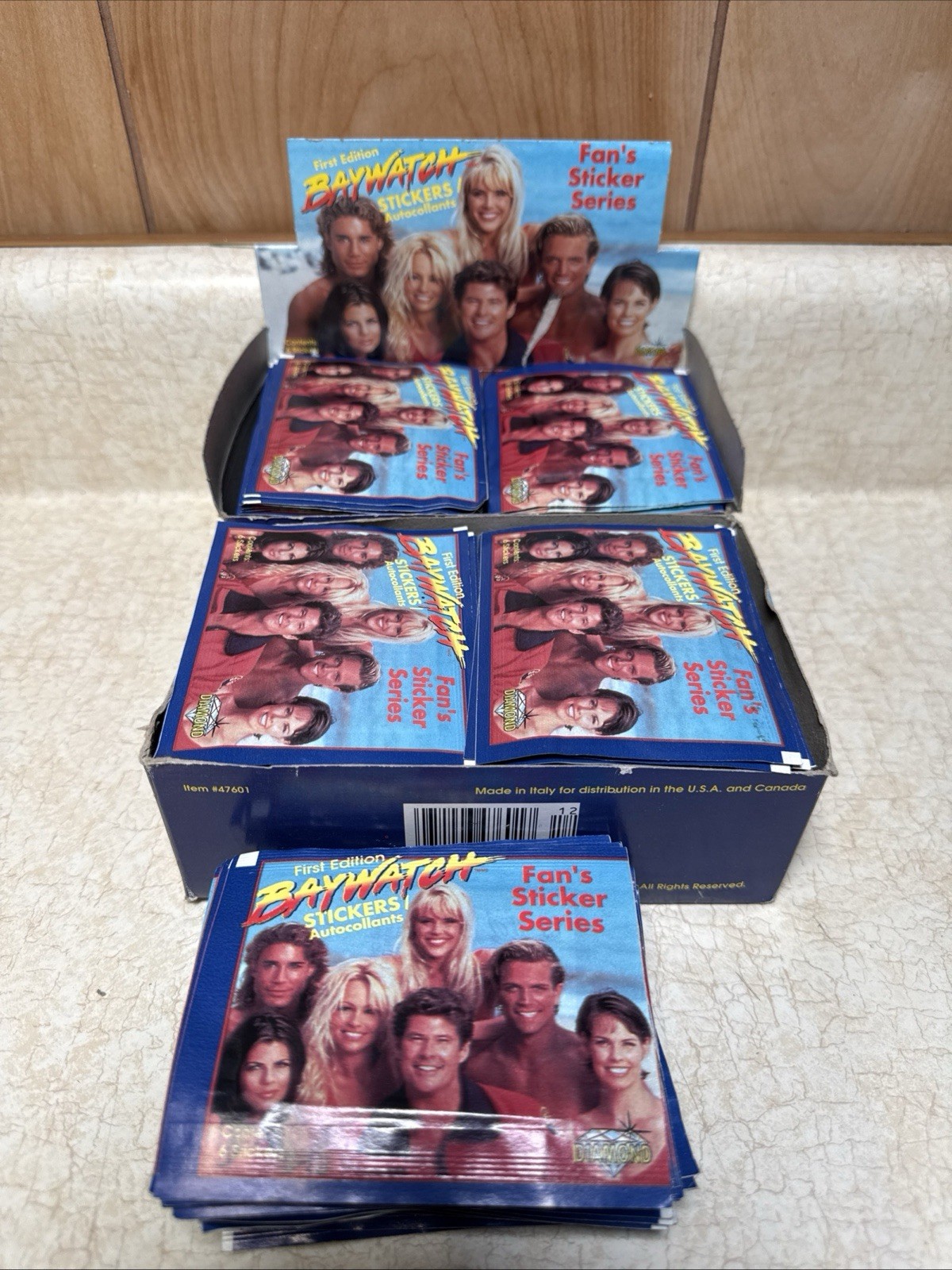 Vtg 1996 Diamond BAYWATCH Fan’s Sticker Series Box 200 Plus Sealed Packs READ