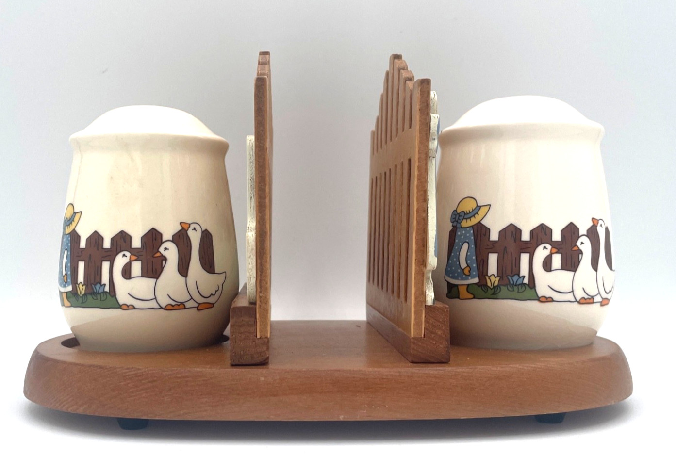 Vintage 1980s Country Geese Napkin Holder Salt & Pepper Shaker Wood Picket Fence