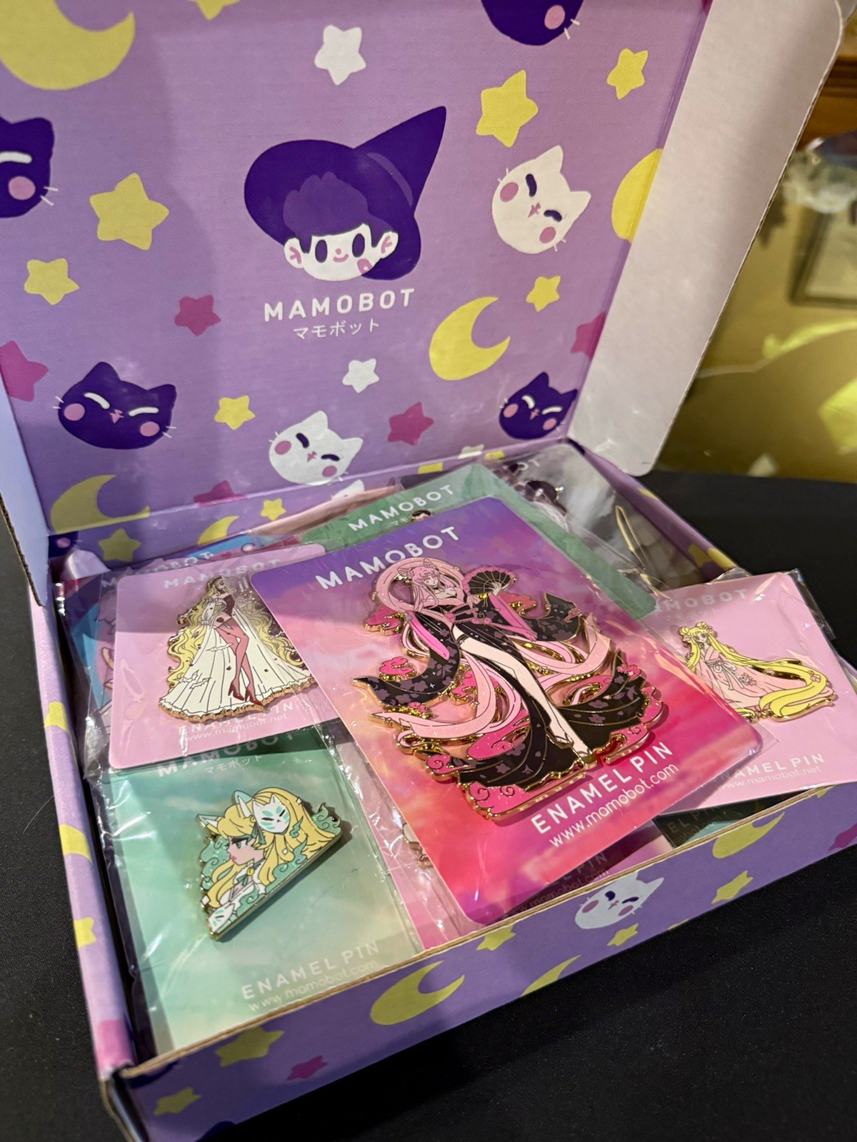 MAMOBOT 33 Pc Pin Lot Set w/ Mamobot Box