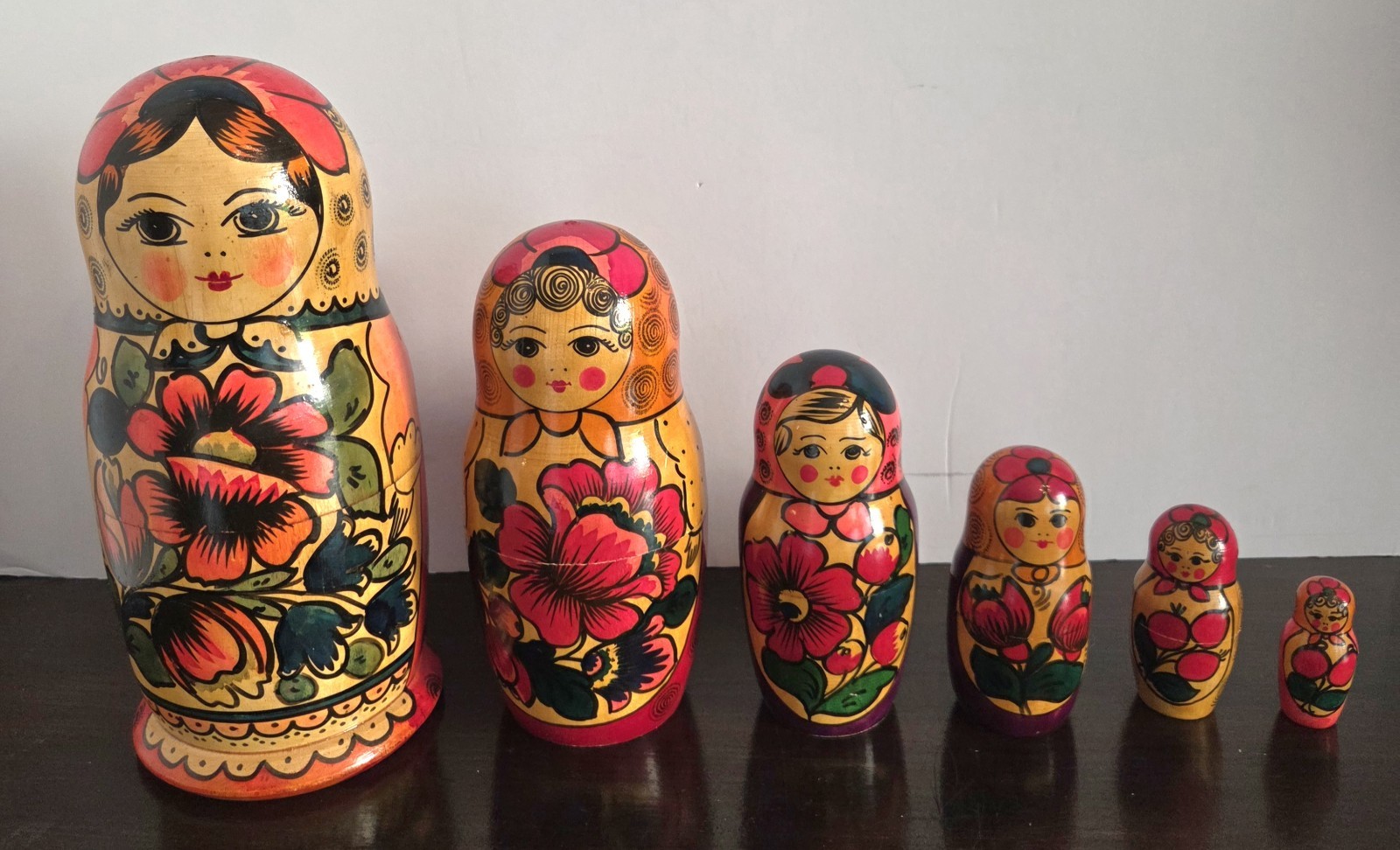 Vintage 1992 Russian Nesting Dolls 6pc Matryoshka Polkhov Maidan Signed Label 6\