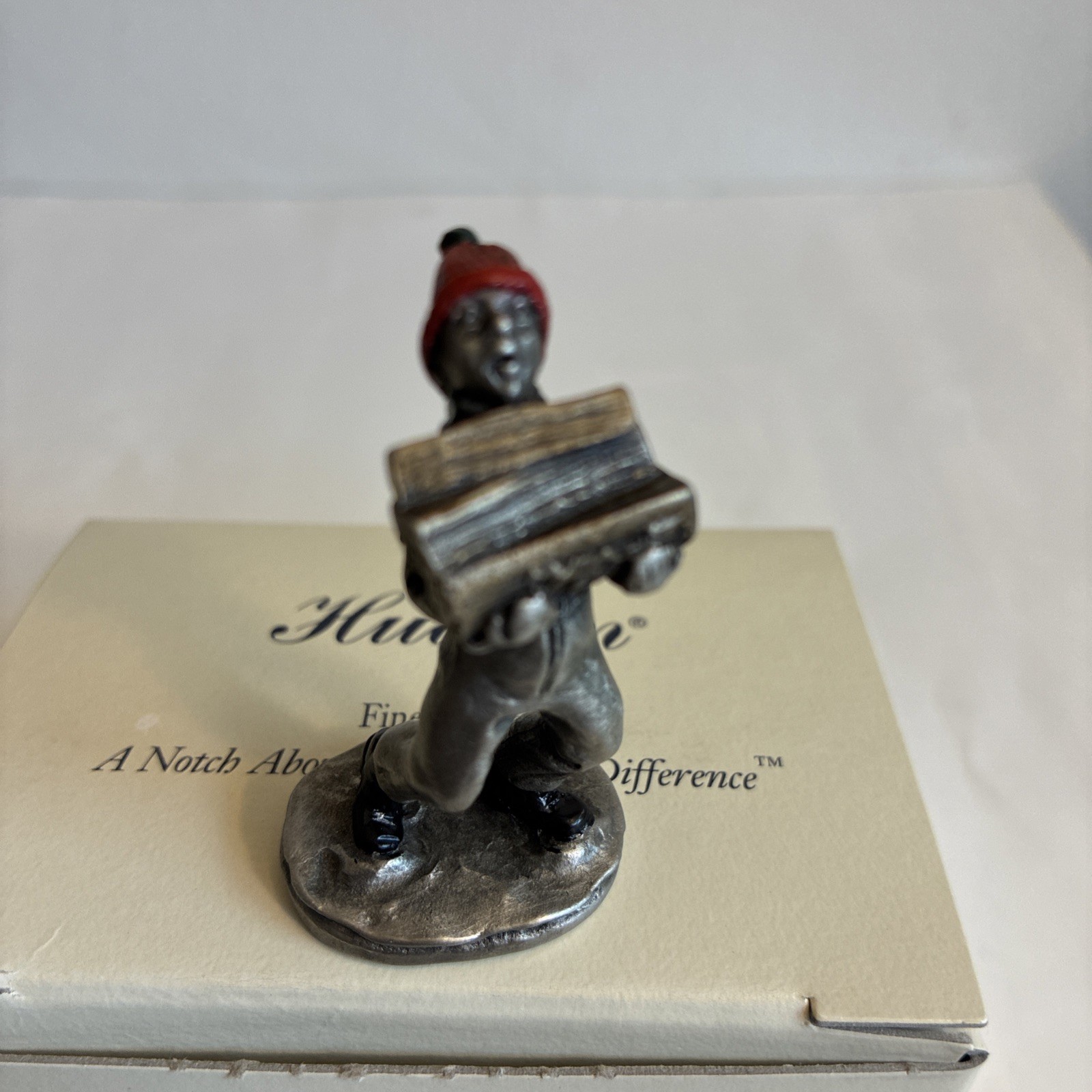 HUDSON CREEK PEWTER Figurine SCOTTIE CARRYING WOOD Villagers #7935/NOS/NIB