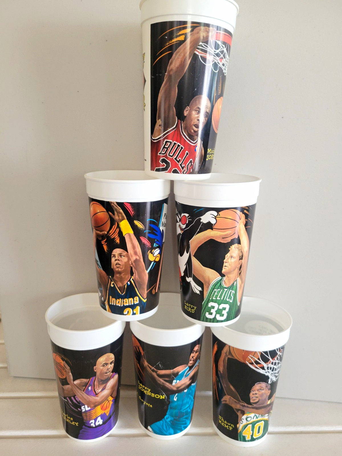 1995 McDonald\'s NBA Looney Tunes Plastic Cups lot of 6 includes Michael Jordan 