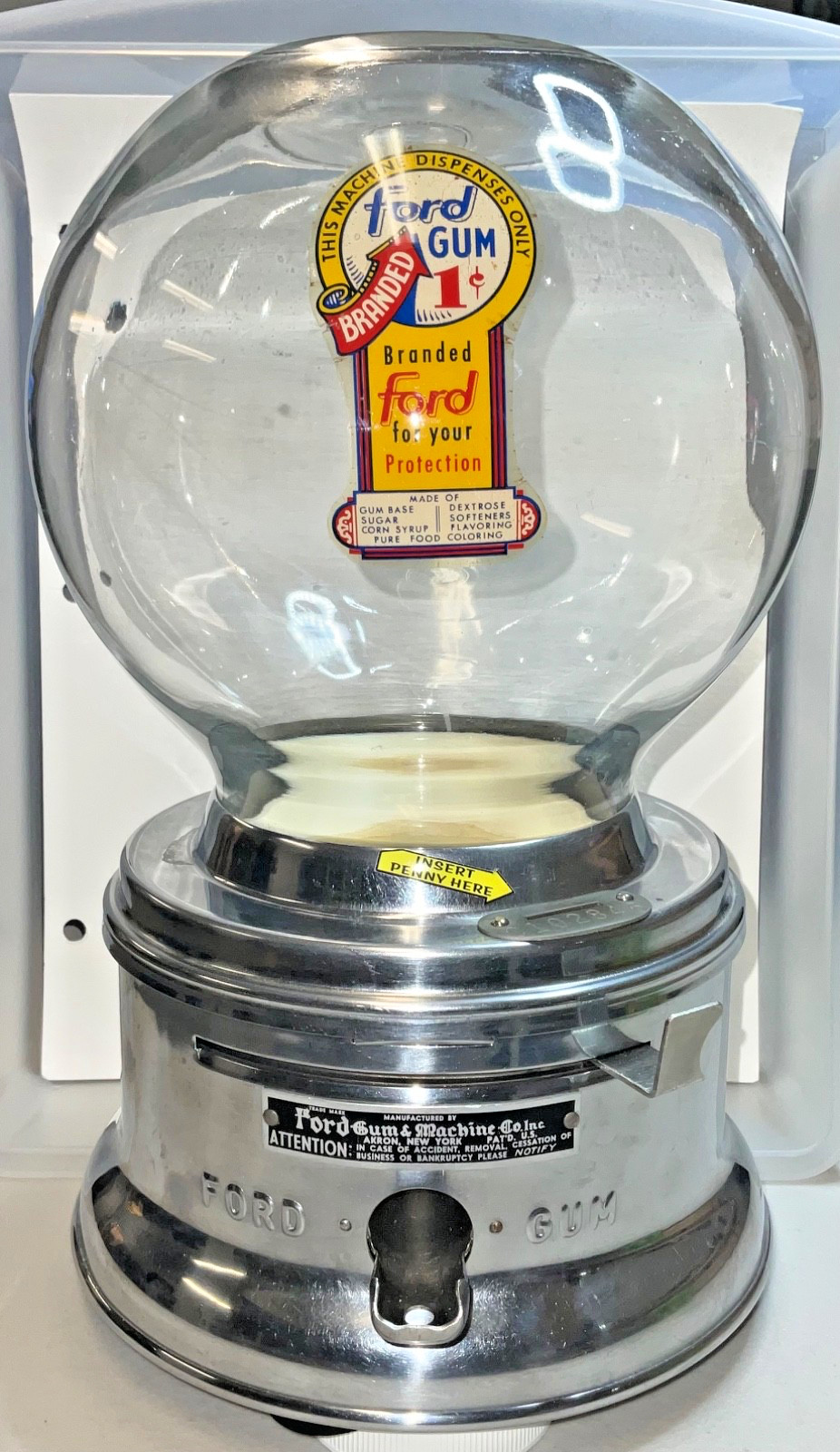 Vintage 1940\'s Ford Gumball Machine with rare Chiclets Bezel. Pennies only.