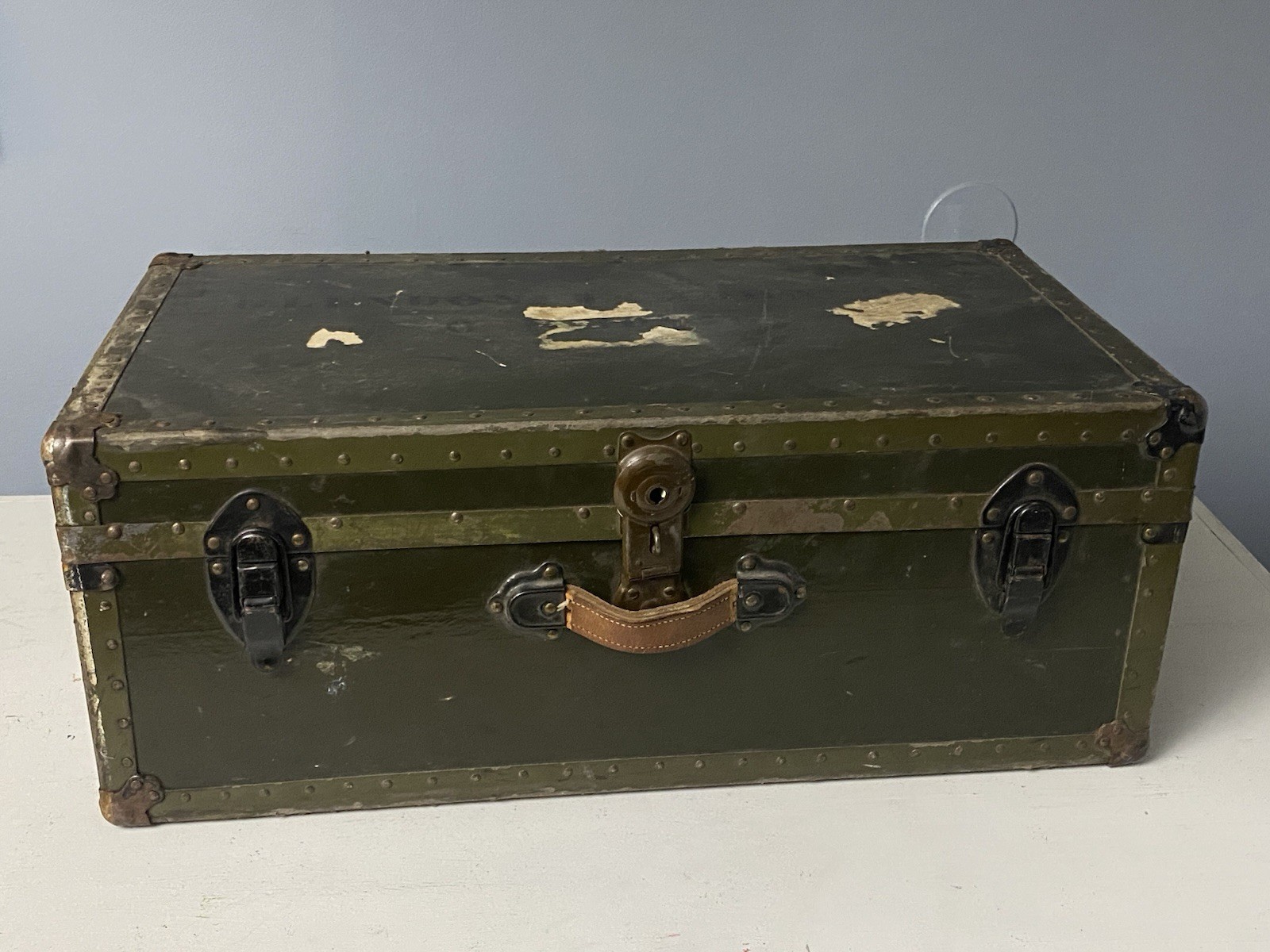 Rare Vintage Authentic WWII 1943 Military Olive Drab Green Footlocker Chest