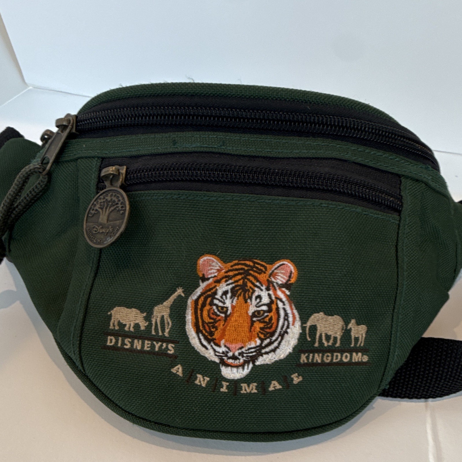 VINTAGE Walt Disney World Disney's Animal Kingdom 2001 Green/Black Fanny Pack