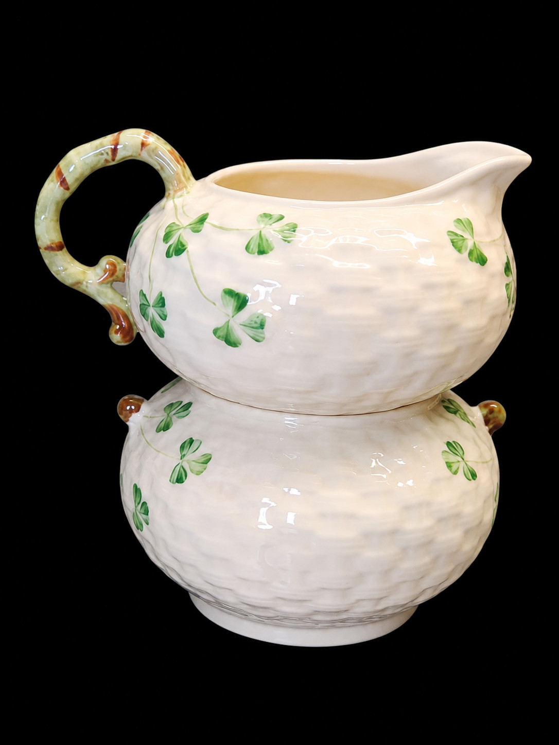 Belleek Ireland Shamrock Creamer & Sugar Set 7th Gold Mark 1980s-90s