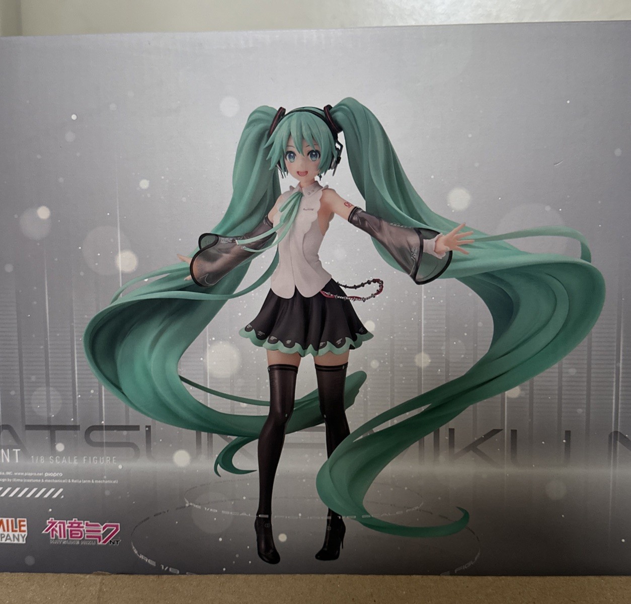 Piapro Characters Hatsune Miku NT 8.7in 1/8 Figure PVC Statue Good Smile Company