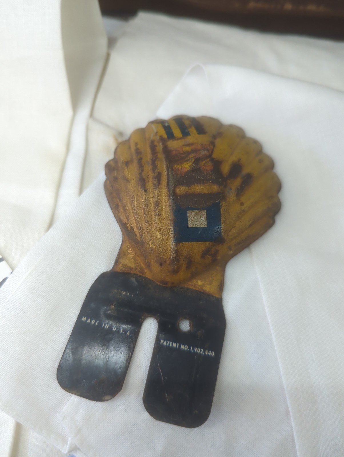 Vintage Shell Gas Station Oil Sea Shell License Plate Topper Yellow 1930s 
