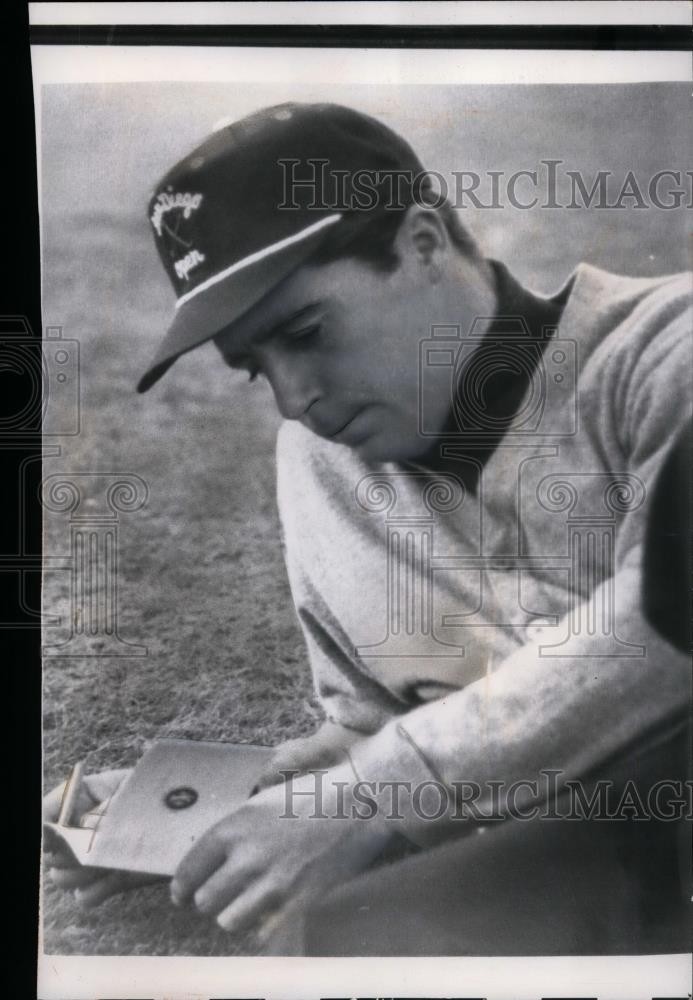 1963 Press Photo Gary Player at San Diego Open golf tournament in CA - net09463