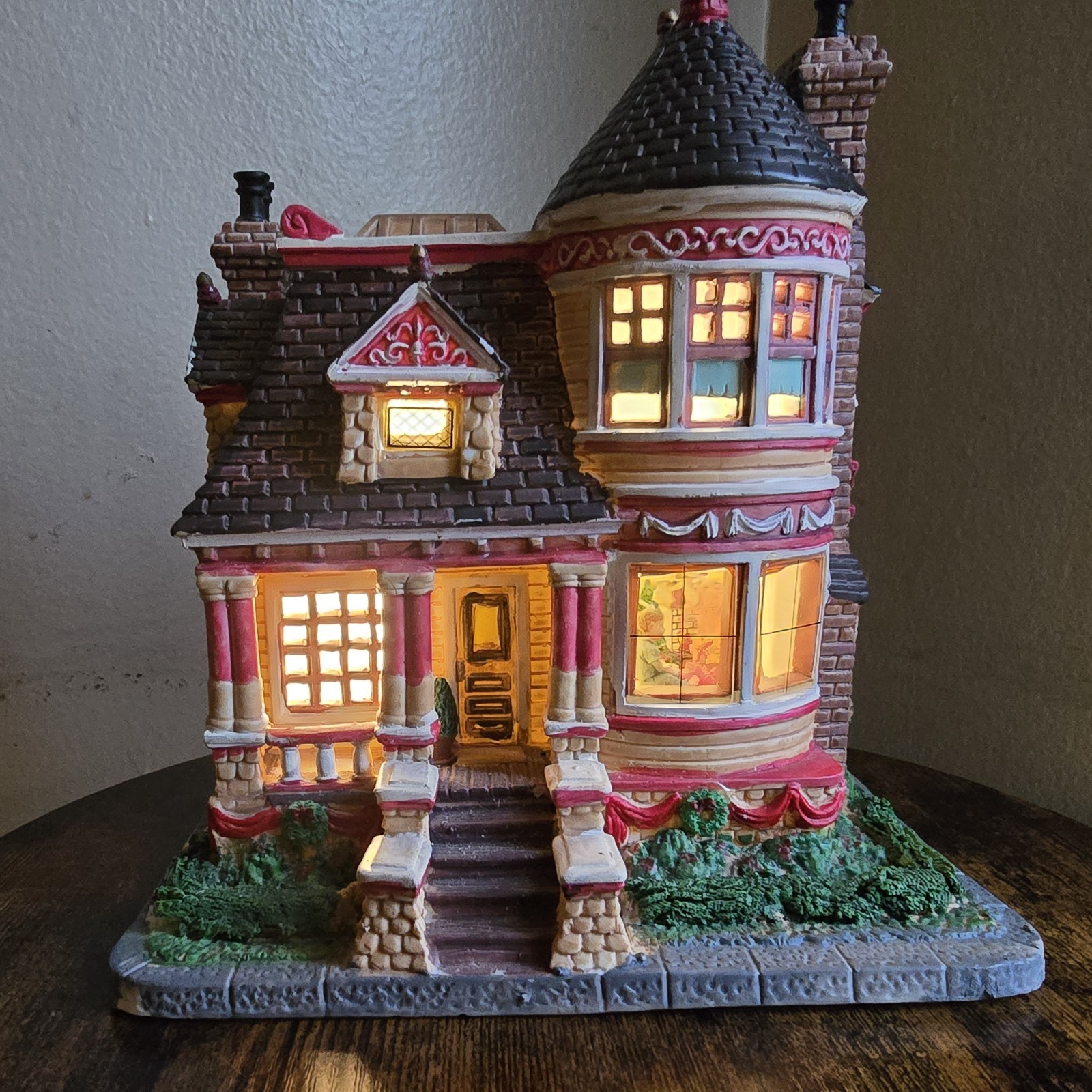 Lemax Carole Towne 2008 Lighted Victorian Christmas House Village Decor READ