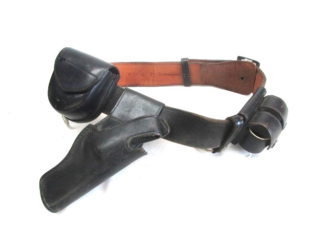 Vintage Don Hume B 101-32 Quick Release police Belt and Jordan gun holster READ