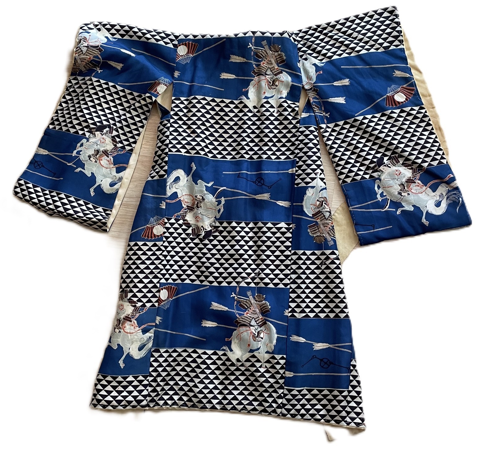 Antique 1900s Child's Japanese Silk Kimono W/Tie, Incredible Print