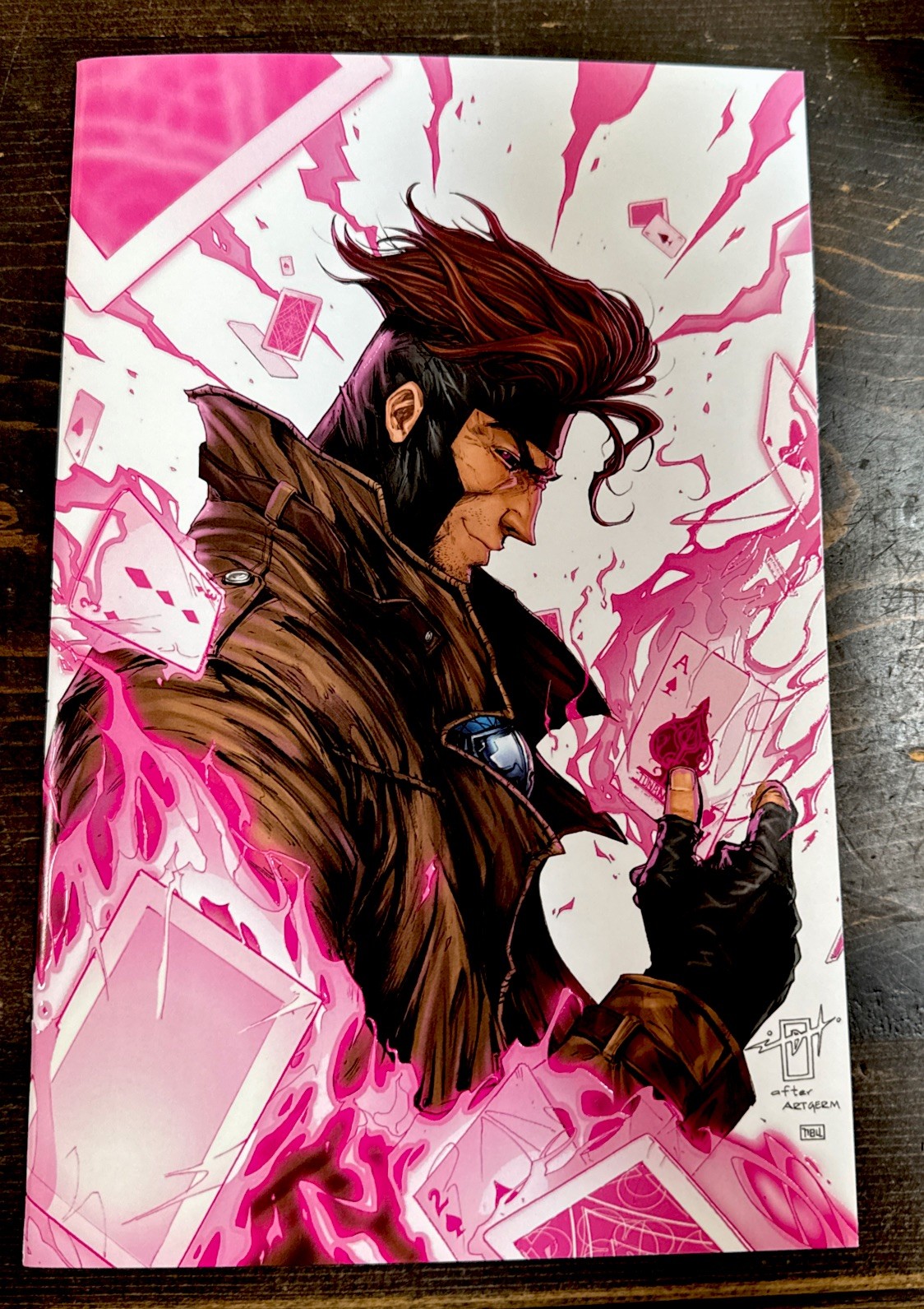 Tribute: Stan Lee #1 Gambit Embossed White Jonathan Uribe NYCC 68/ 100 COA