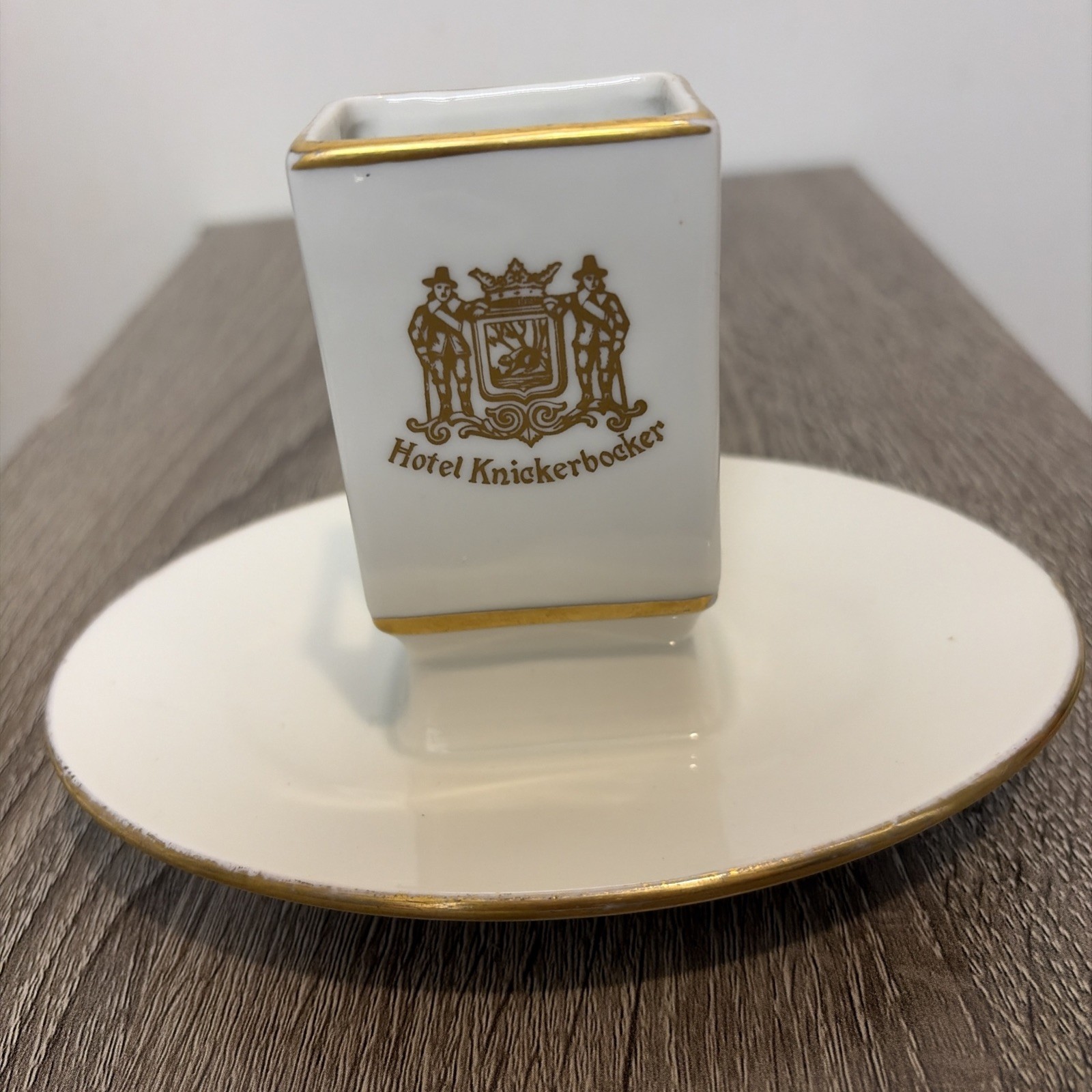 Antique 1914 Hotel Knickerbocker,New York Porcelain Match Stand James M Shaw &Co