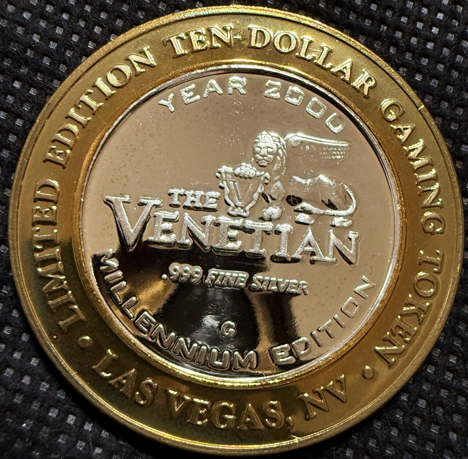 THE VENETIAN HOTEL & CASINO Limited Edition 999% .6 Oz Pure Silver Strike Center