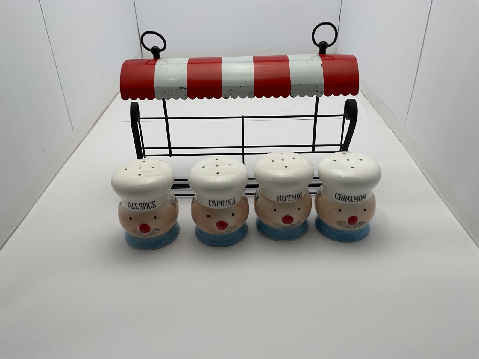 VINTAGE 1950S CERAMIC DECOR CHEF SPICE SHAKER SET JAPAN KITSCH AWNING