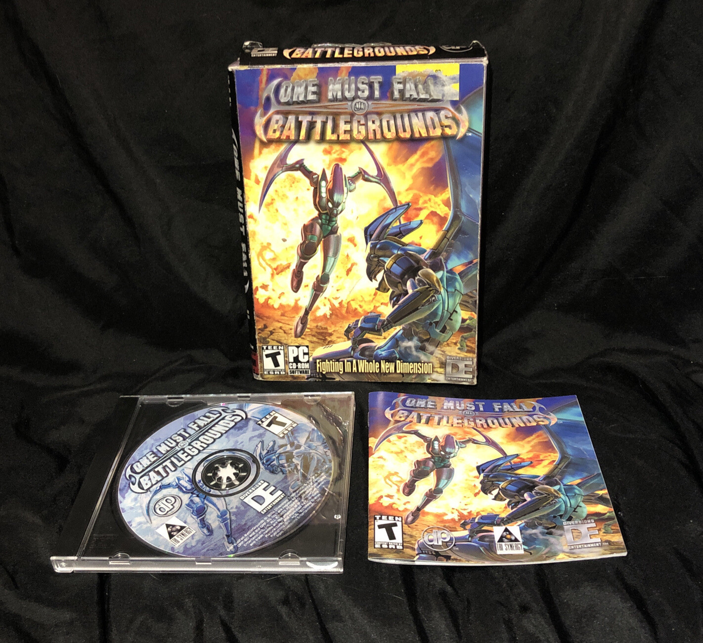 One Must Fall: Battlegrounds (PC, 2003) Big Box With Manual Rare