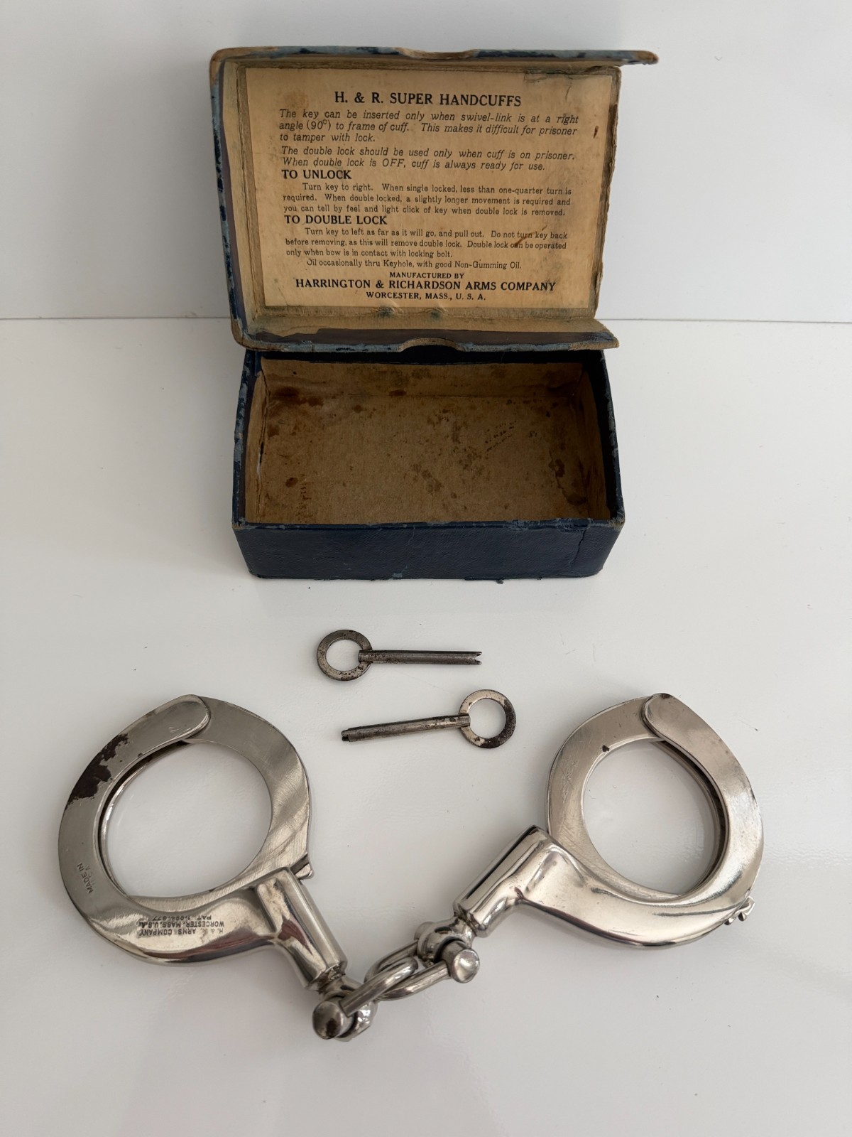 Vintage H. & R. Super Handcuffs Working with 2 Keys Patent 1984877