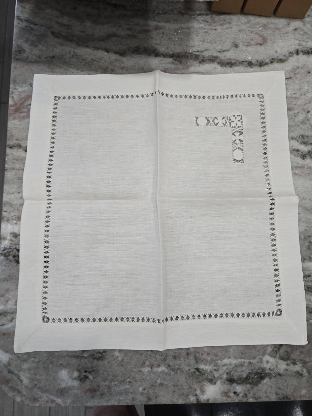 6 New Vintage Linen Napkins Embroidered Taupe / White 18 × 18